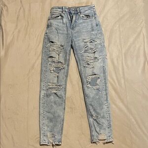 Distressed Light Blue American Eagle  stretch mom Jeans